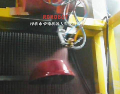 摩托車后備箱機(jī)器人噴漆